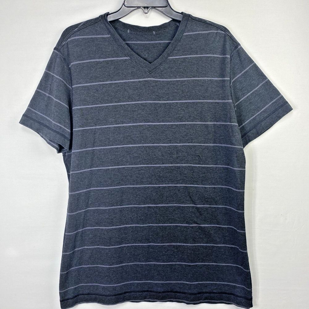 Lululemon Men's 5 Year Basic V Neck Tee Gray Stripe Short Sleeve Size XL